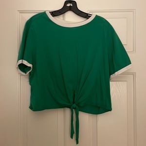Green, tie crop top! A little on the longer side, plus size 0x from Forever 21+